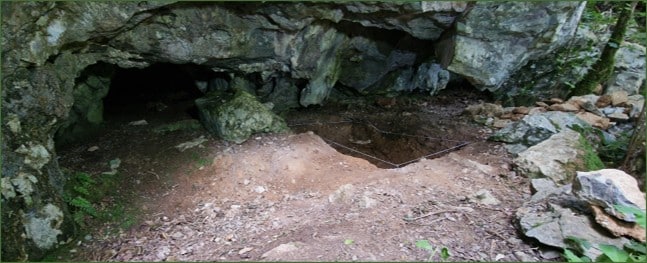 Cueva de Santakutz Mendaro Descubren varios grabados rupestres de hace más de 13.000 años en una cueva de Mendaro