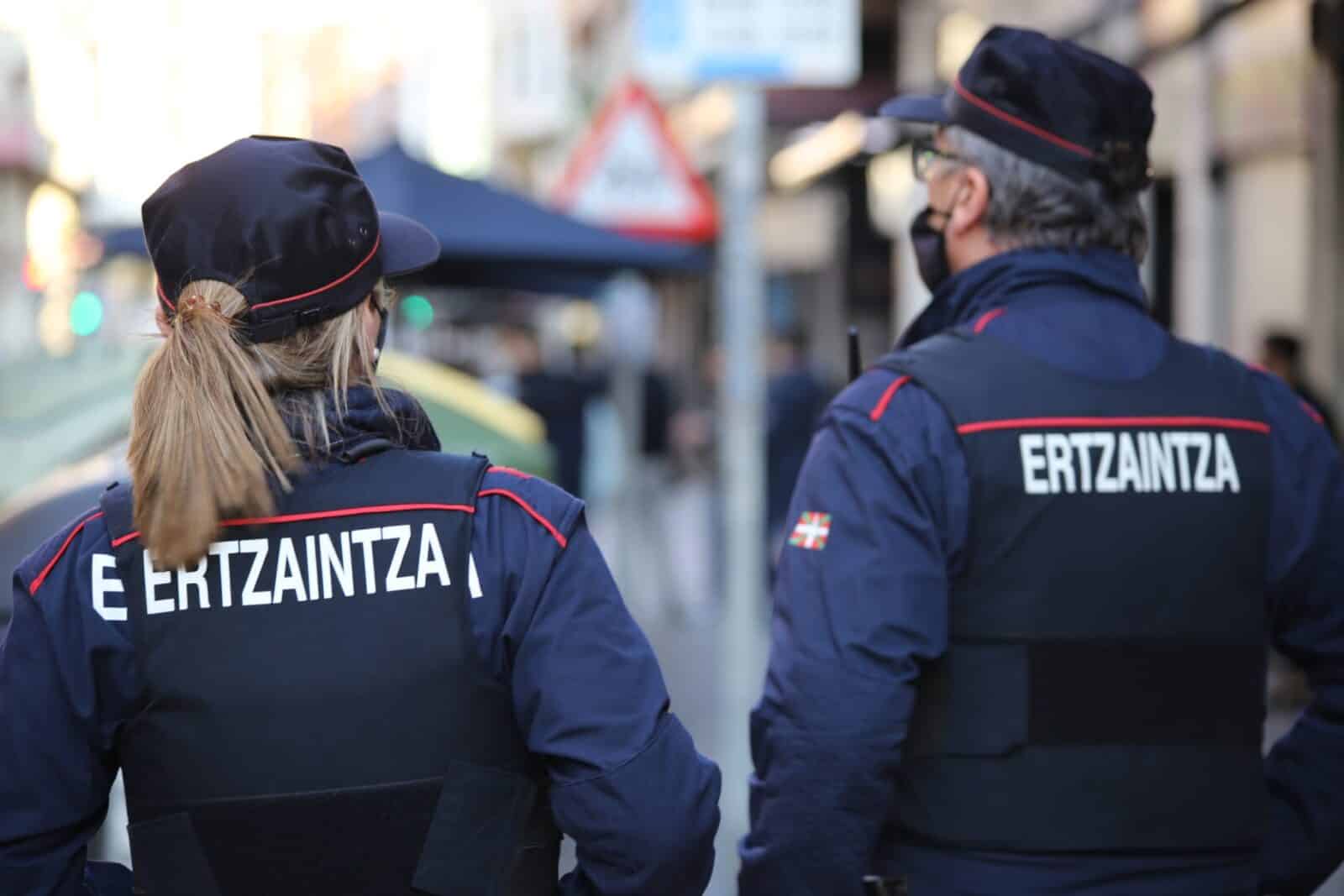 Korrika control covid 1 Detenido tras agredir con un cuchillo al responsable de un bar de Bergara