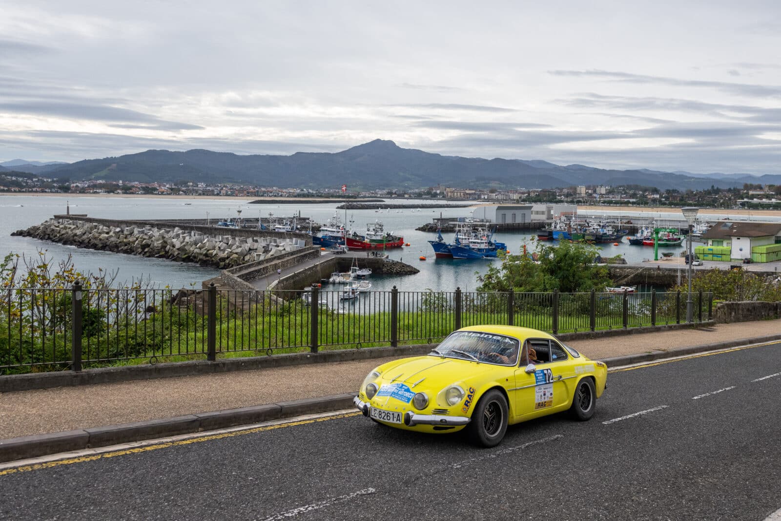 Rally3 Emoción y clásicos en la llegada del Rally Vasco Navarro Histórico a Zumarraga