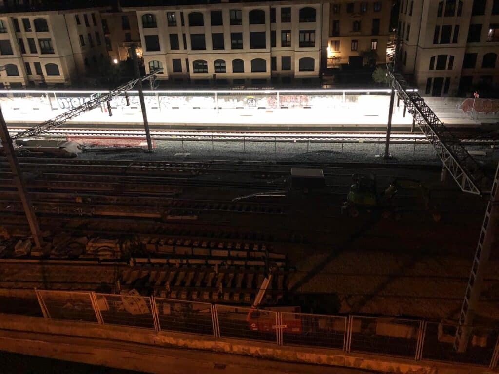 WhatsApp Image 2025 10 03 at 15.53.21 Vecinos de Egia denuncian el deterioro de la plaza Campo de Atotxa y el abandono del barrio