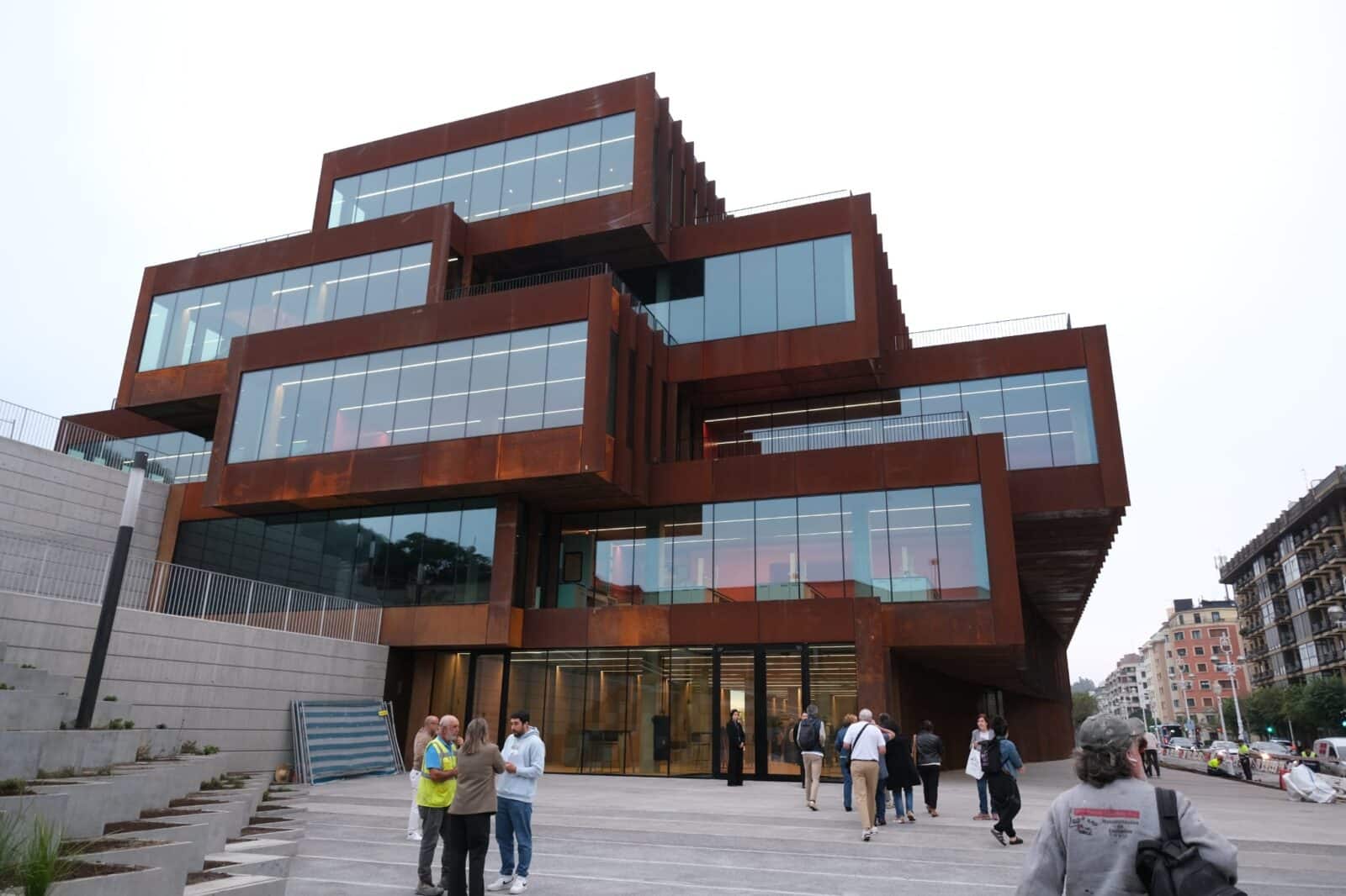 WhatsApp Image 2025 10 17 at 09.06.53 2 El GOe de Gros abre sus puertas y muestra sus recovecos (FOTOS)