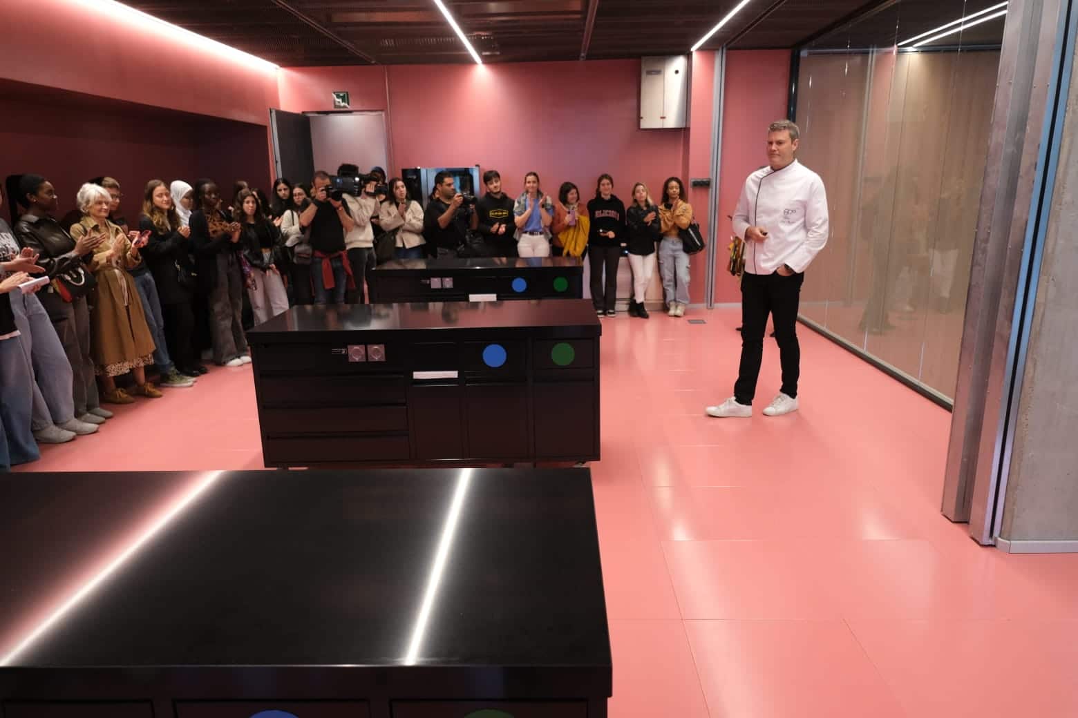 WhatsApp Image 2025 10 17 at 09.41.56 1 El GOe de Gros abre sus puertas y muestra sus recovecos (FOTOS)