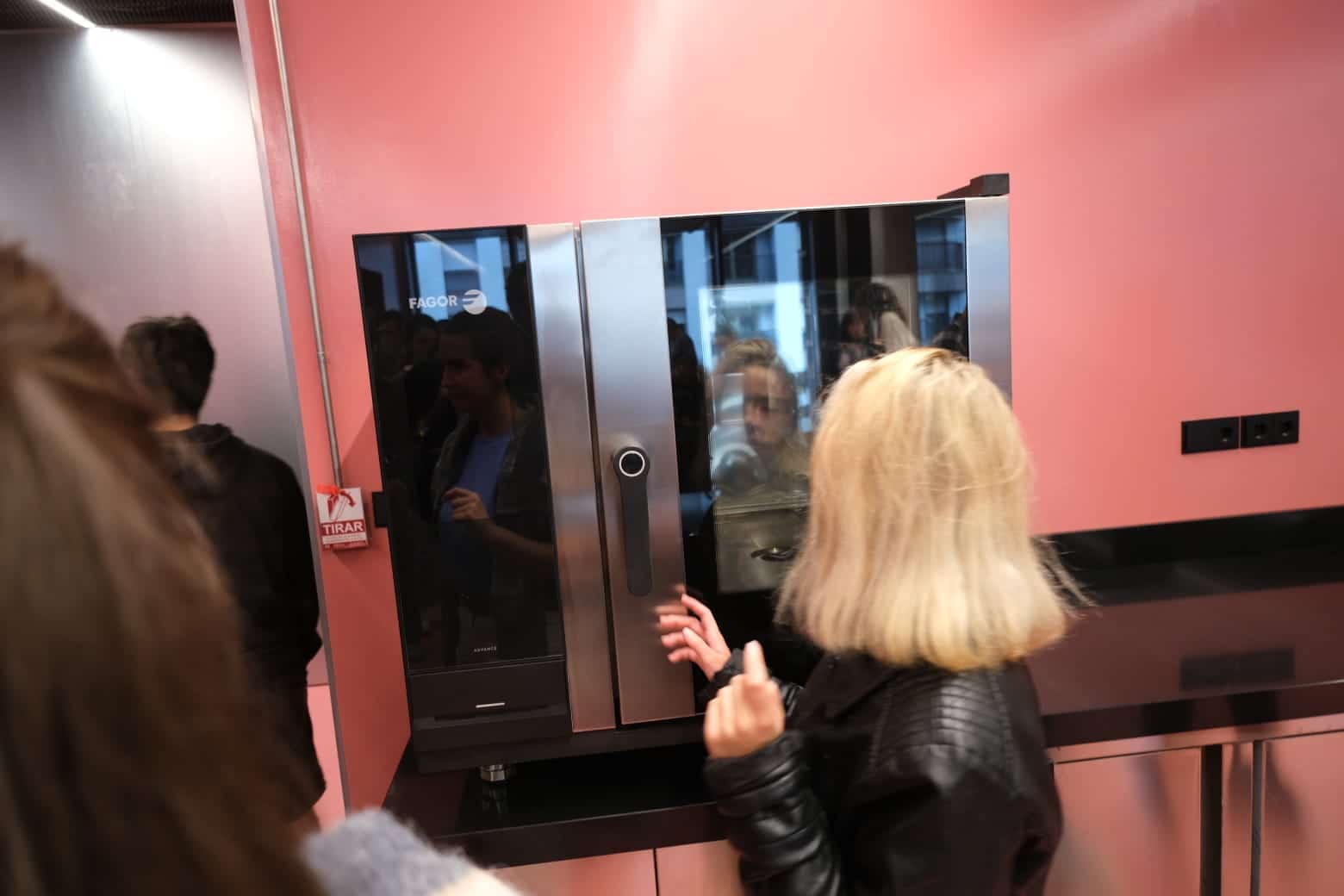 WhatsApp Image 2025 10 17 at 09.41.56 El GOe de Gros abre sus puertas y muestra sus recovecos (FOTOS)