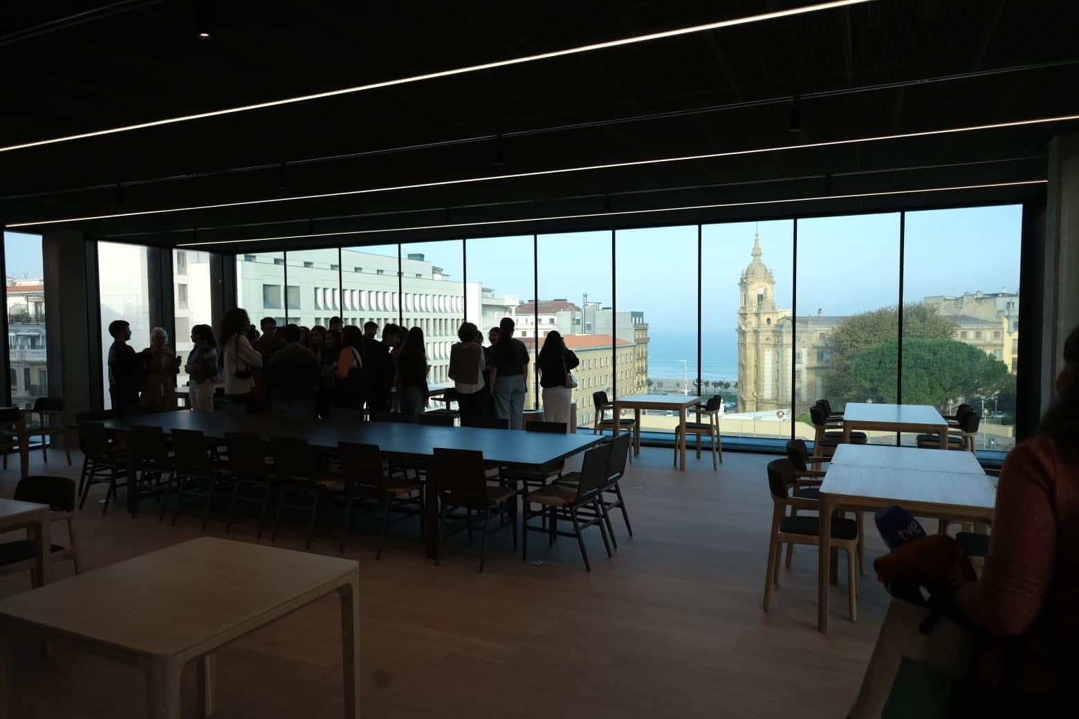 WhatsApp Image 2025 10 17 at 09.56.36 1 El GOe de Gros abre sus puertas y muestra sus recovecos (FOTOS)