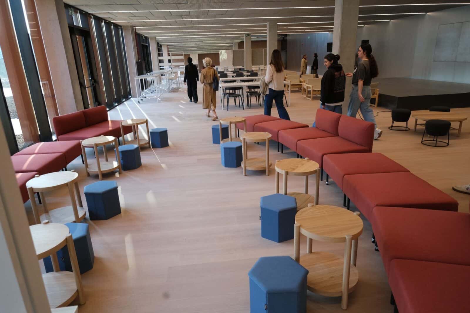 WhatsApp Image 2025 10 17 at 10.13.23 1 El GOe de Gros abre sus puertas y muestra sus recovecos (FOTOS)