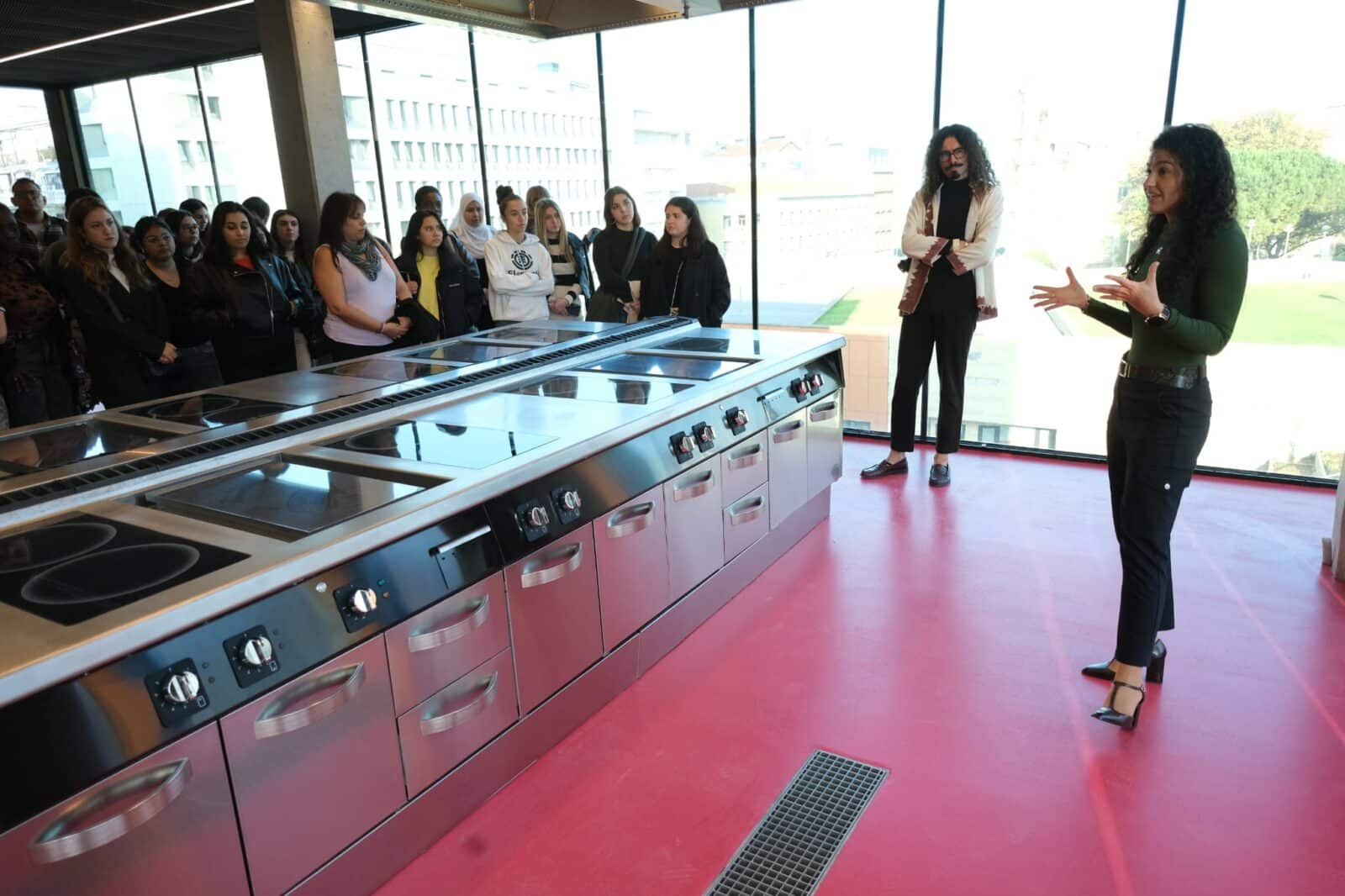 WhatsApp Image 2025 10 17 at 10.13.23 2 El GOe de Gros abre sus puertas y muestra sus recovecos (FOTOS)