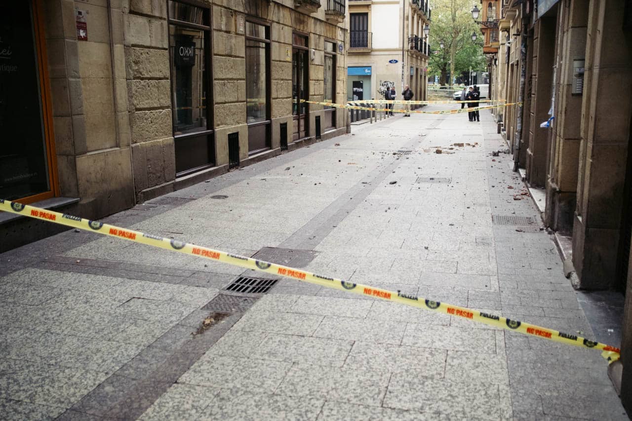 XE4S1669 Más de 30 intervenciones de los bomberos esta mañana en Donostia por el viento