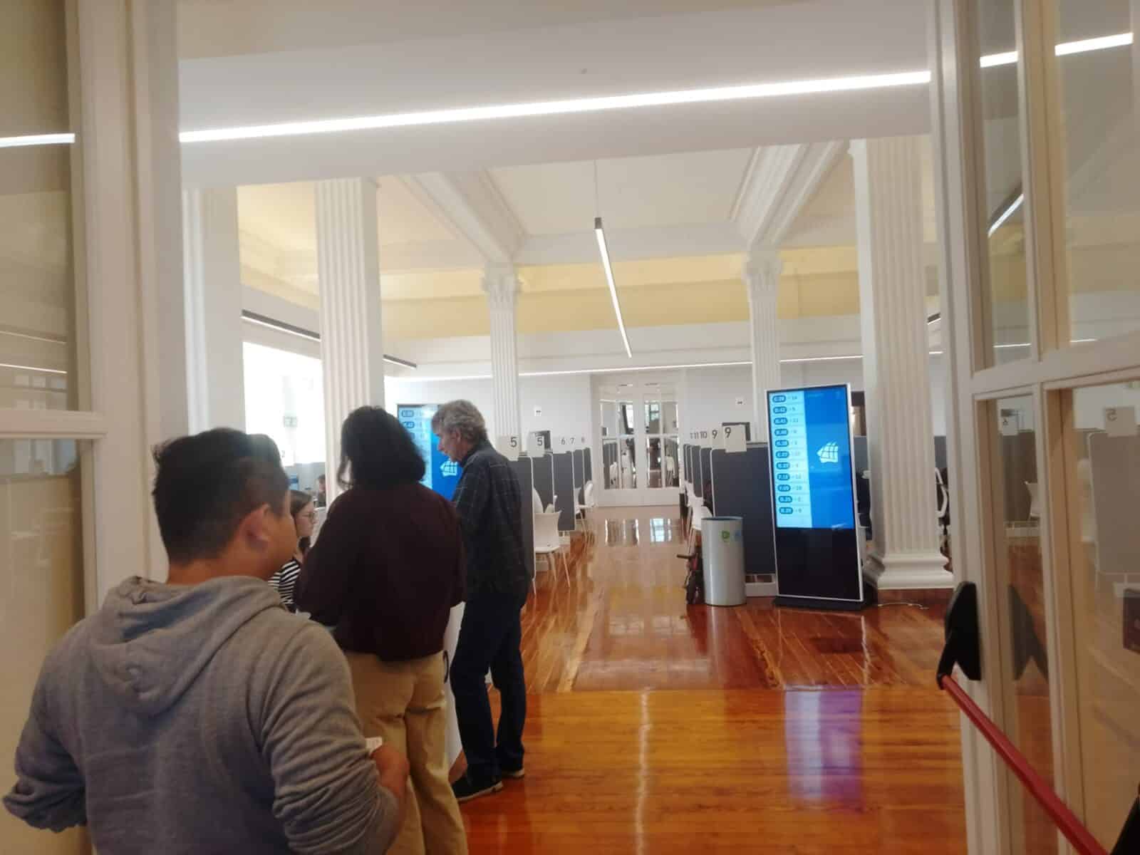 WhatsApp Image 2025 11 12 at 12.39.22 3 Abren las nuevas oficinas centrales de Udalinfo en el Ayuntamiento de Donostia