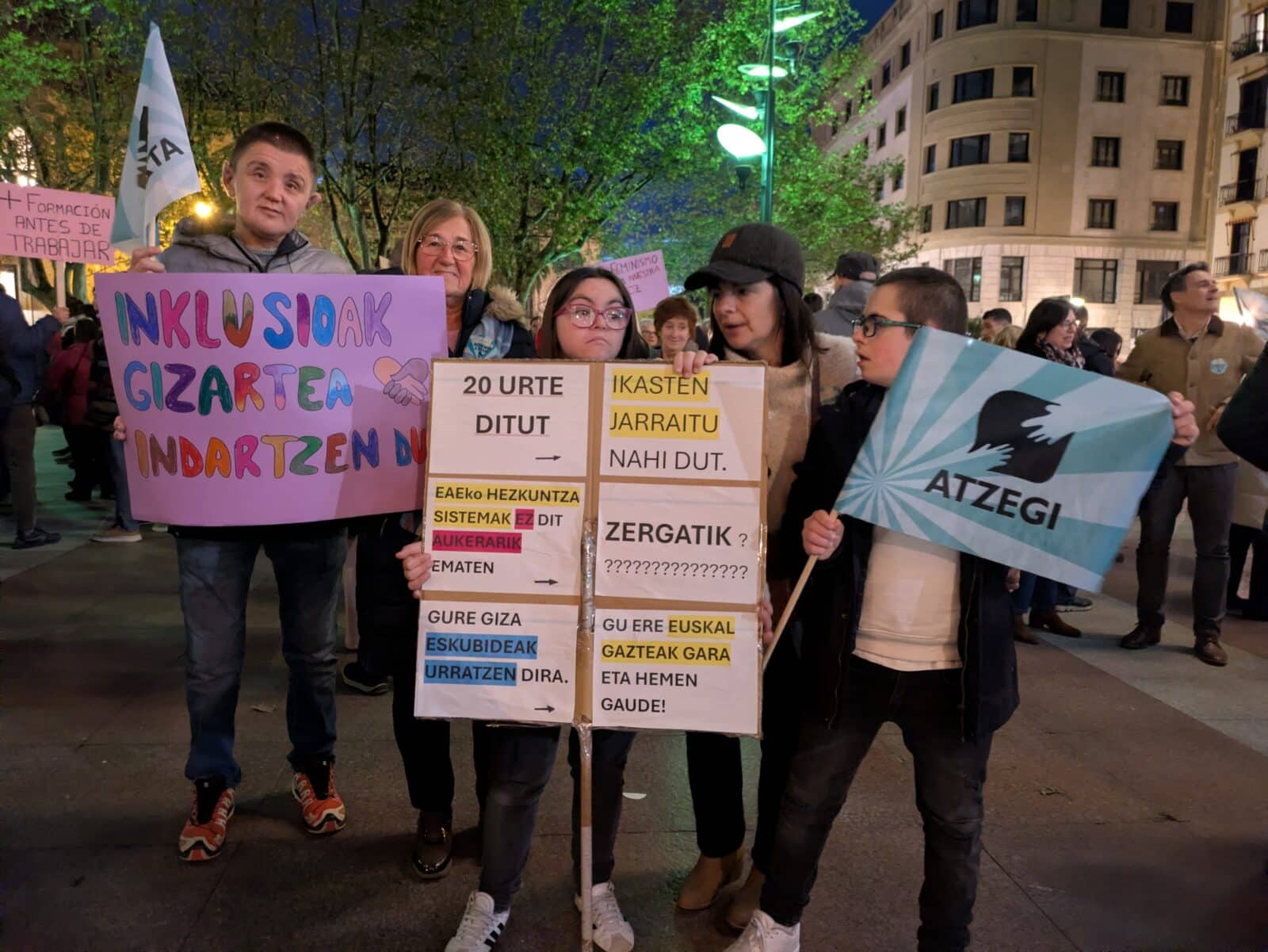 Atzegi concentracion 6 Concentración de Atzegi en Donostia para reivindicar los derechos de las personas con discapacidad intelectual