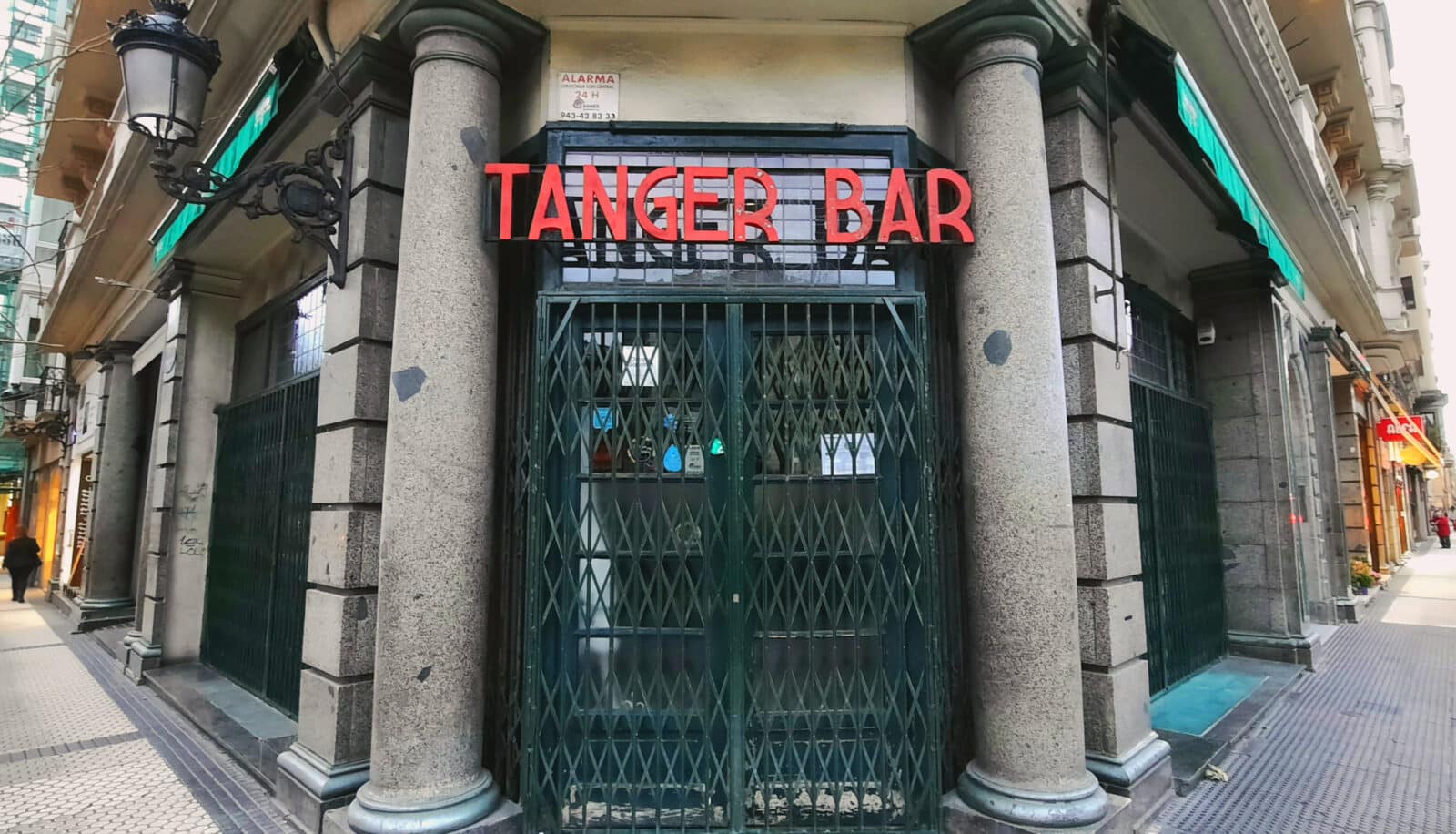 Áncora pide la conservación del rótulo exterior del histórico Bar Tánger 2 BAR TANGER Áncora pide la conservación del rótulo exterior del histórico Bar Tánger