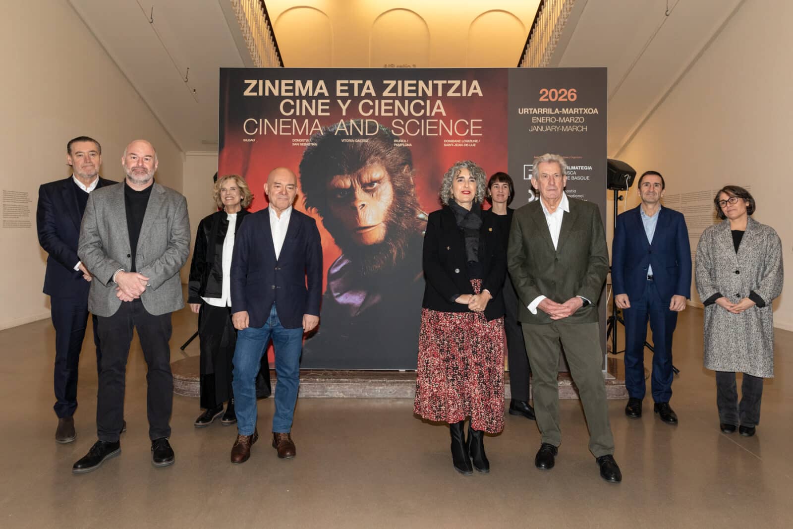 DIPC Rueda de prensa Cine y ciencia 1 ‘Cine y Ciencia’ vuelve a Donostia: el ciclo arranca este viernes en Tabakalera con 'El planeta de los simios'