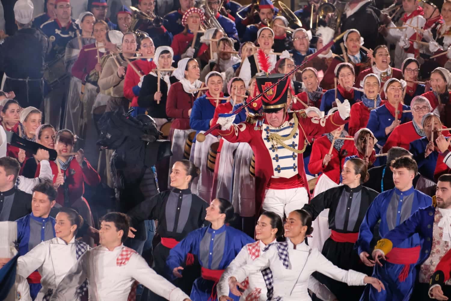 (Fotos) Estalla la fiesta en Donostia a golpe de tambores 1 WhatsApp Image 2026 01 20 at 00.25.59 2 (Fotos) Estalla la fiesta en Donostia a golpe de tambores