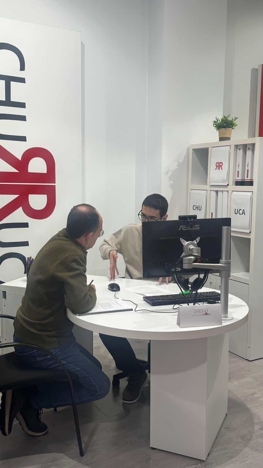 WhatsApp Image 2026 01 26 at 17.53.14 2 Academia Churruca cumple 20 años en Donostia formando al alumnado para el éxito laboral