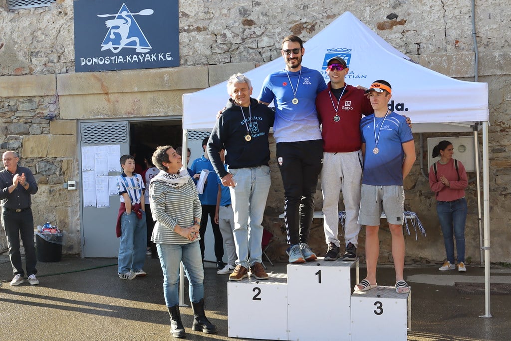 55122490247_aaf0729d8e_b 55122490247 aaf0729d8e b Éxito del Campeonato de Gipuzkoa de Invierno de piragüismo celebrado en el Urumea