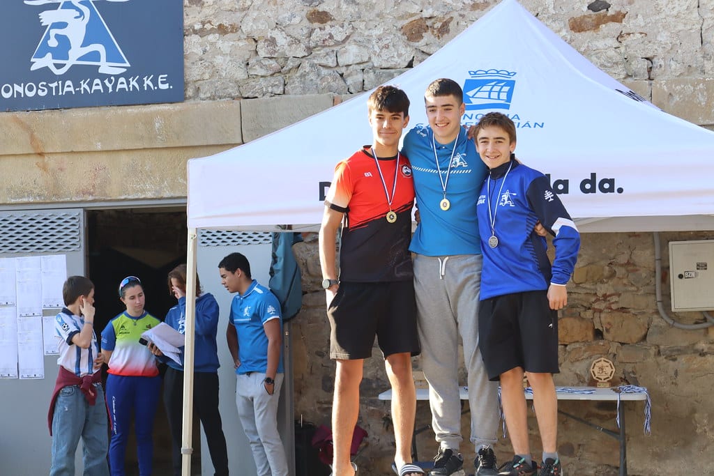 55123623869_632cd4568f_b 55123623869 632cd4568f b Éxito del Campeonato de Gipuzkoa de Invierno de piragüismo celebrado en el Urumea