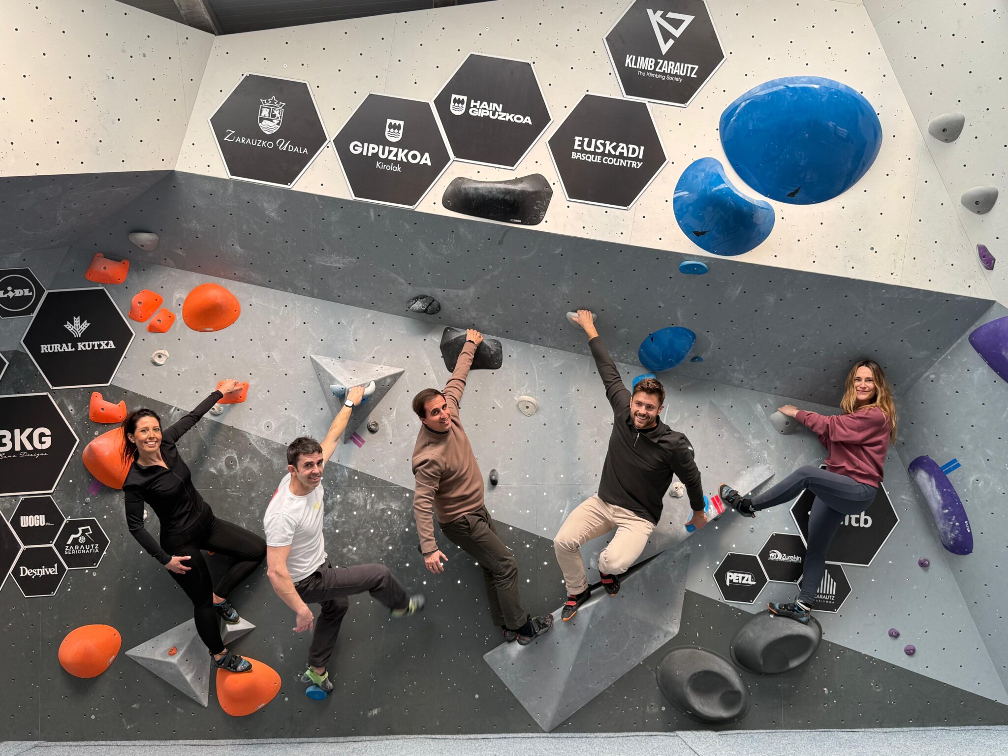 Portada 24 Placeholder