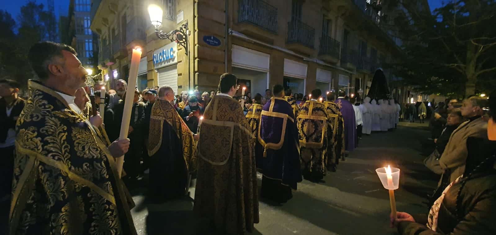 WhatsApp Image 2026 04 03 at 21.24.02 (Fotos) La procesión regresa a Donostia, 60 años después, acompañada por miles de personas