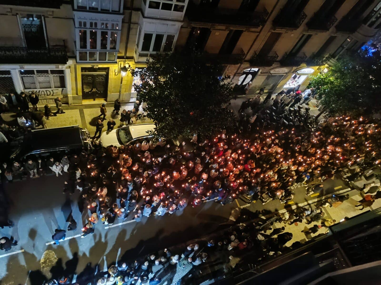 WhatsApp Image 2026 04 03 at 21.33.41 1 (Fotos) La procesión regresa a Donostia, 60 años después, acompañada por miles de personas