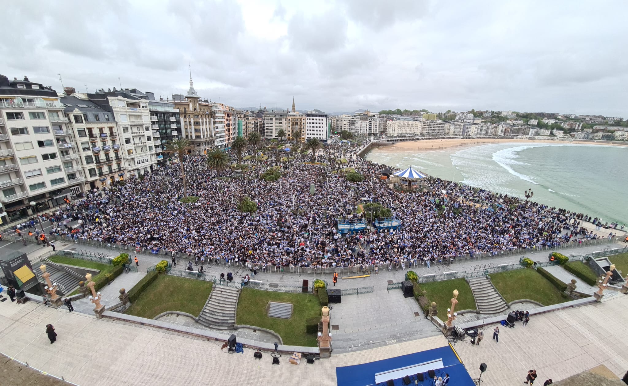 WhatsApp Image 2026 04 18 at 20.39.24 1 Oyarzabal da ventaja a la Real Sociedad al borde del descanso (1-2)