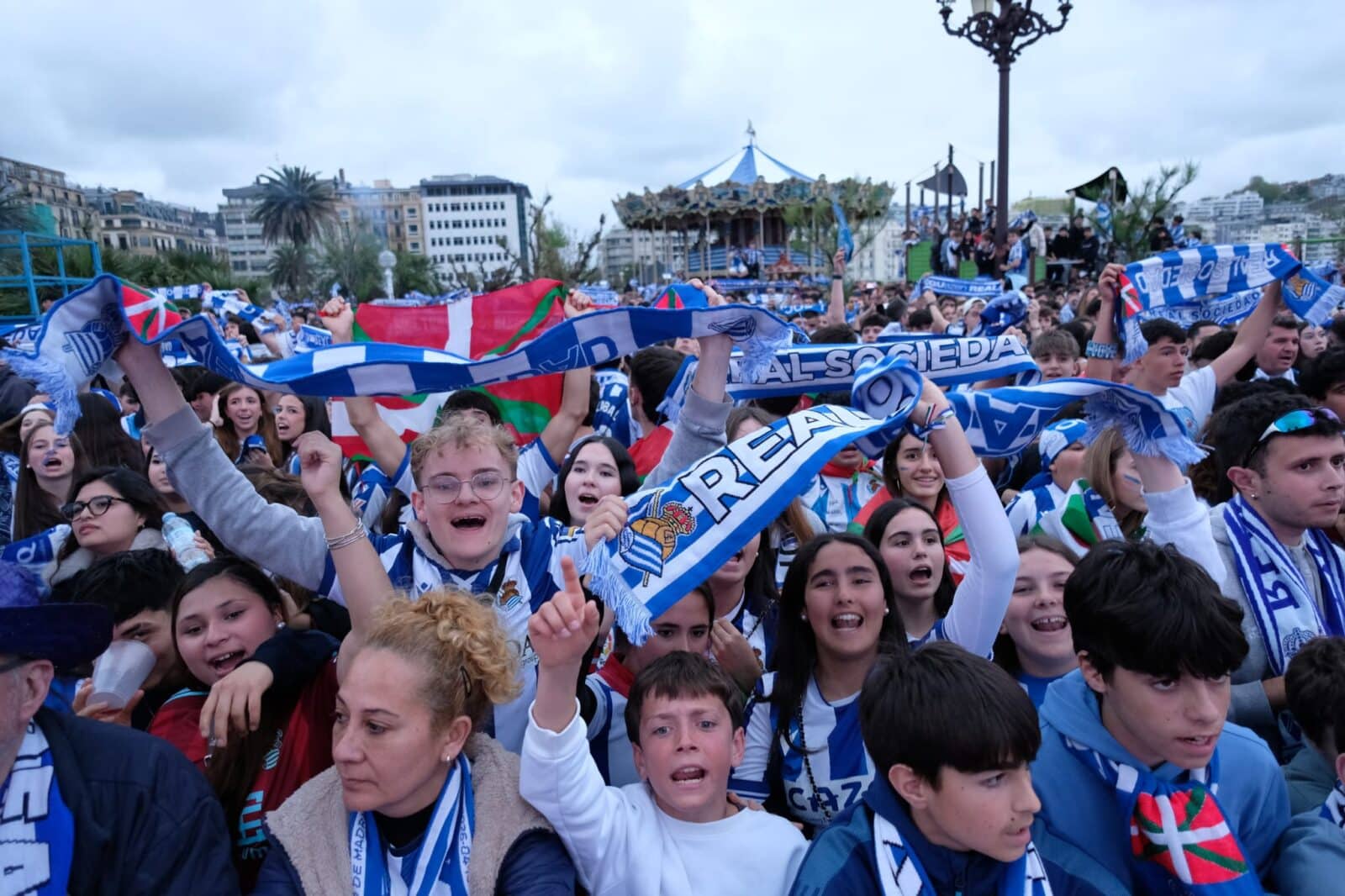 WhatsApp Image 2026 04 18 at 20.49.24 1 (Fotos) Prórroga en La Cartuja