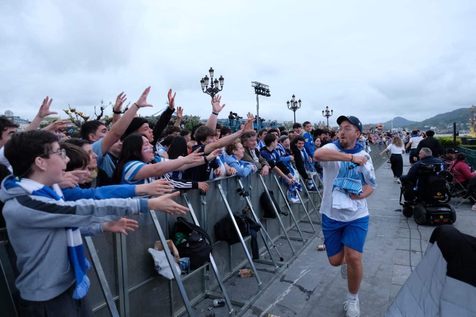 WhatsApp Image 2026 04 18 at 20.49.25 1 (Fotos) Prórroga en La Cartuja