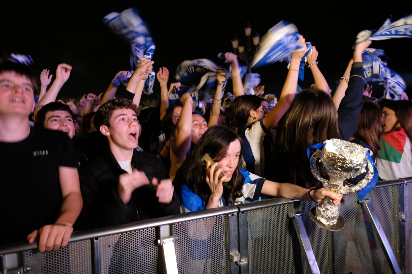 WhatsApp Image 2026 04 19 at 00.27.00 (Fotos) La Real Sociedad, campeona de la Copa del Rey en los penaltis
