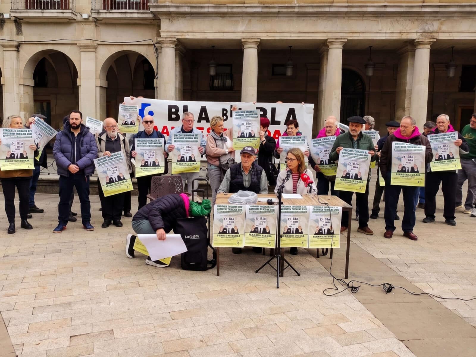 20260416Gasteiz OPA Herri Plataformak critica la derivación a la privada de pacientes en lista de espera