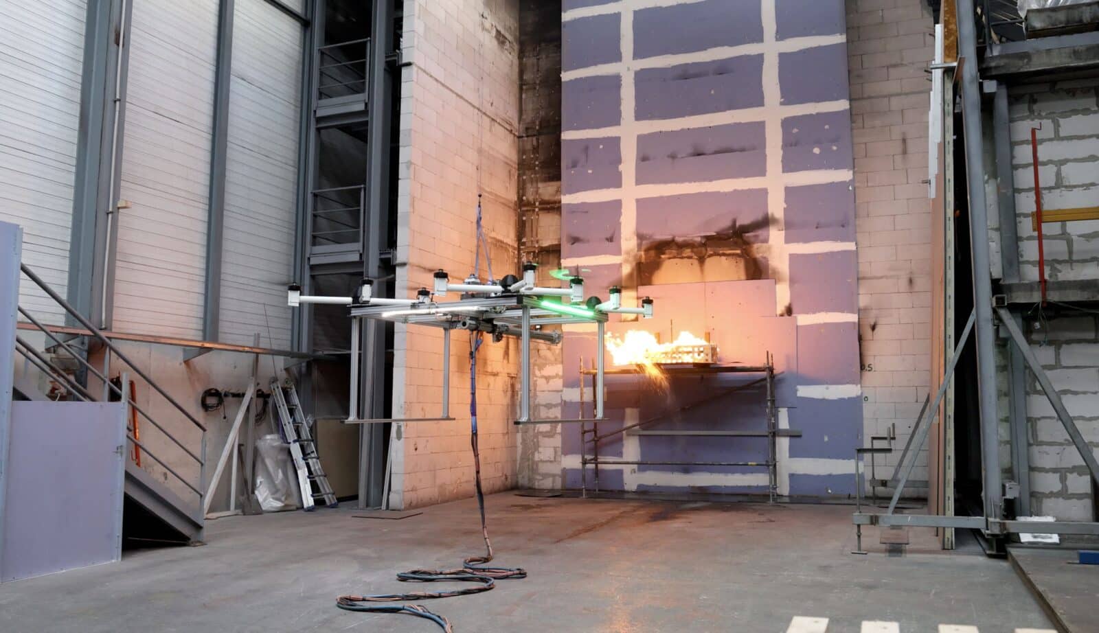 Dron Apaga fuegos 006 TECNALIA diseña un dron capaz de lanzar hasta 600 kilos de agua para combatir incendios forestales
