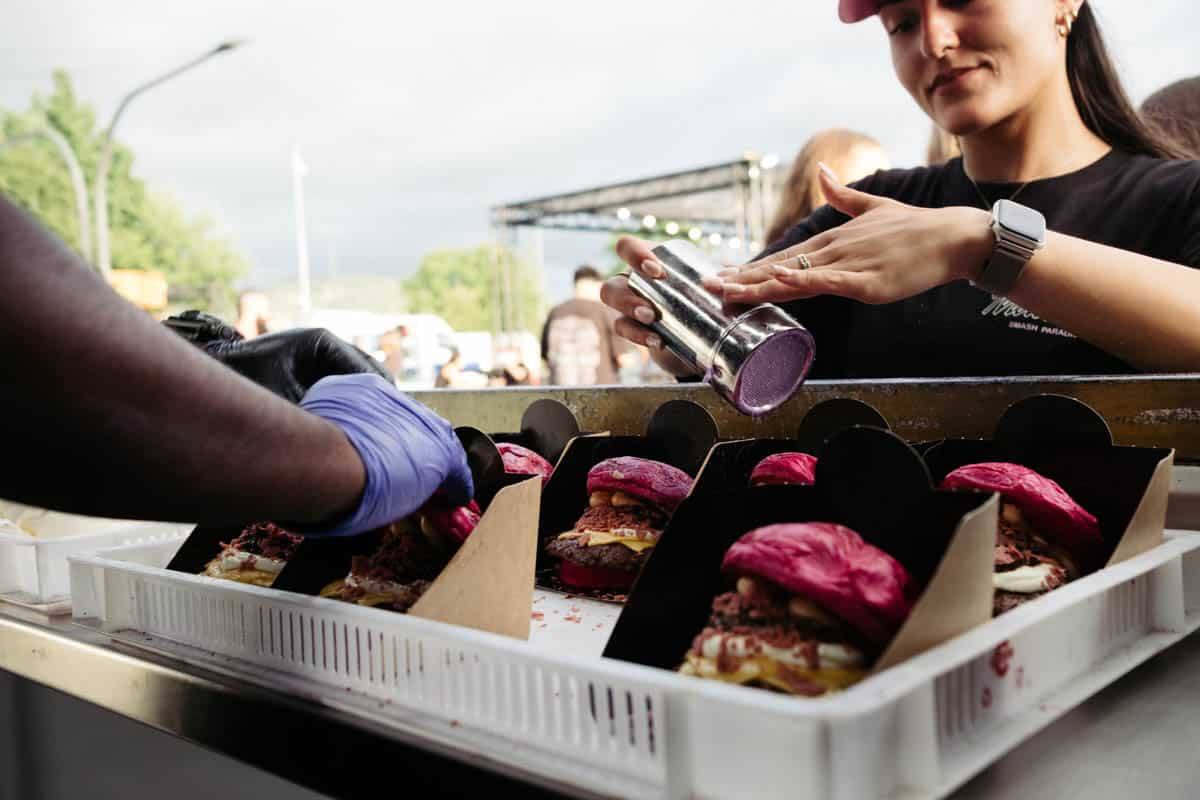 XE3S2534 (Fotos) Las hamburguesas más premiadas de The Champions Burger ya se pueden probar en Garbera