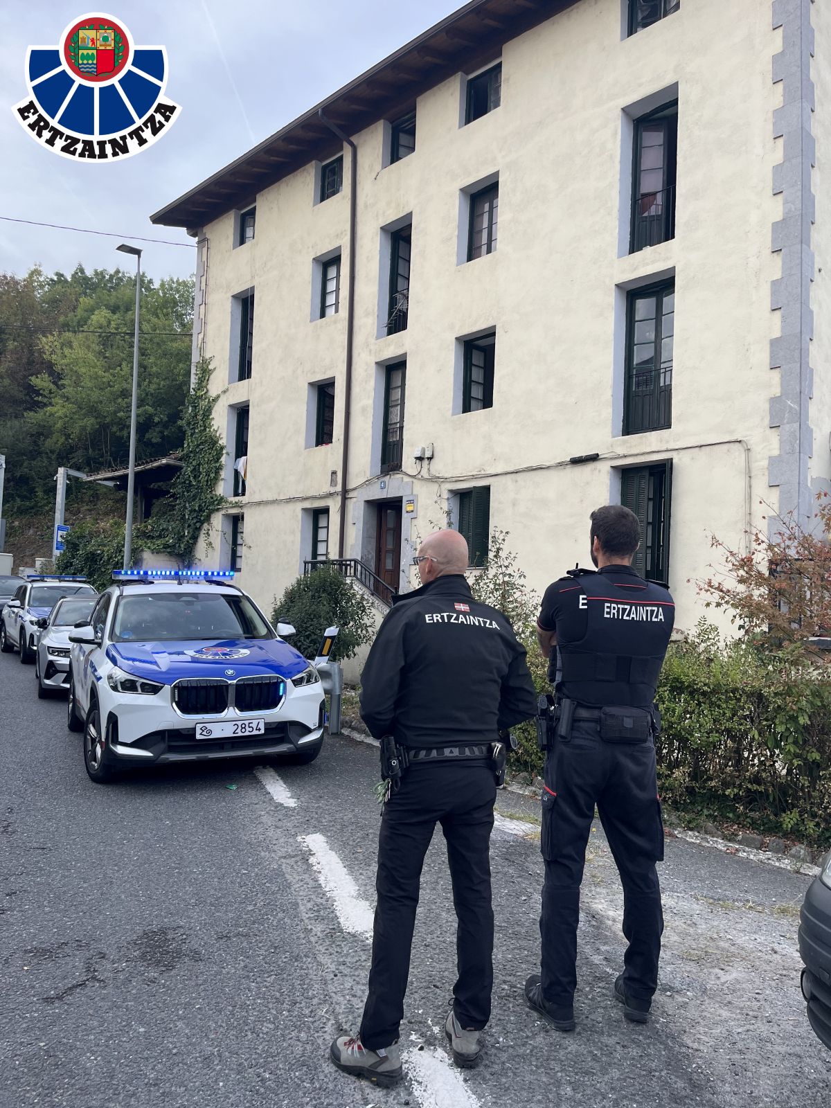 BEasainbuena Seis detenidos y doce desalojados en una operación policial en un edificio ocupado de Beasain